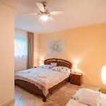 Juno Apartman