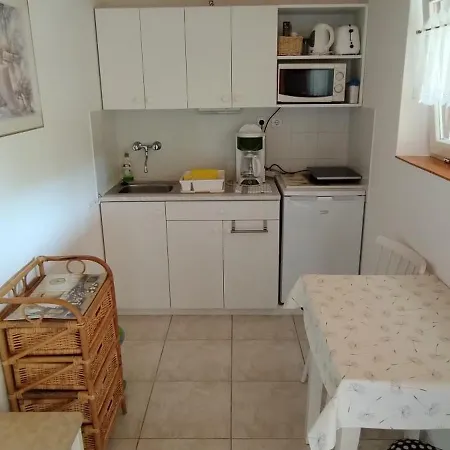 Juno Apartmán