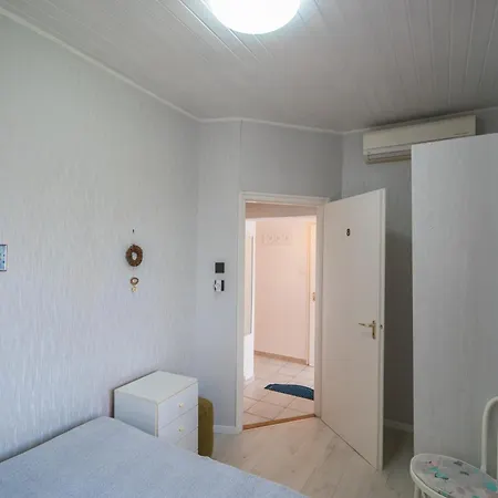 Apartment Juno