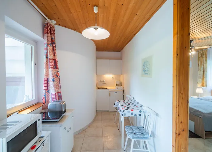 Juno Apartment *